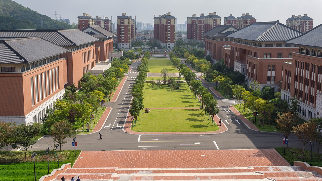 黑大研究生院条件好不好，哈尔滨的黑龙江大学怎么样呢