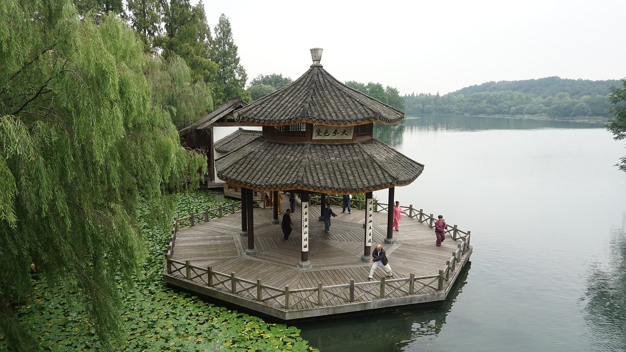 广州鱼池（“八面玲珑”的人，都有哪些“厉害”之处） 广州景观设计 第2张
