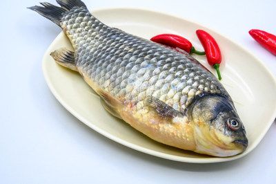 龙鱼怎么做好吃法大全窍门：红烧龙鱼的烹饪方法及窍门