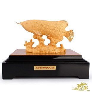 黄金金龙鱼摆件：黄金金龙鱼摆件是一种常见的风水摆件具有招财进宝的作用